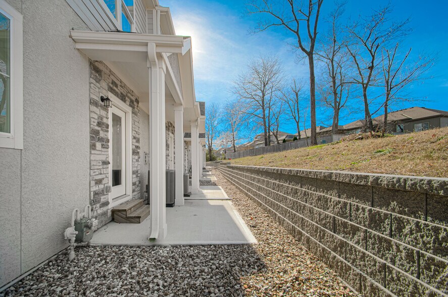 More Photos Of 1094 N Findley St, Olathe Apartments For Sale