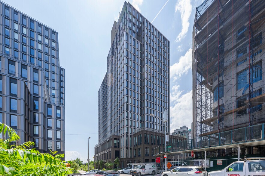 More Photos Of 420 Carroll St, Brooklyn Coworking Space