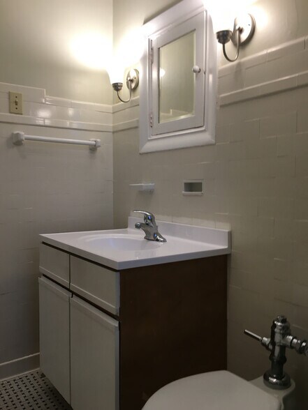 More Photos Of 7700 Shirley Dr, Clayton Apartments For Sale