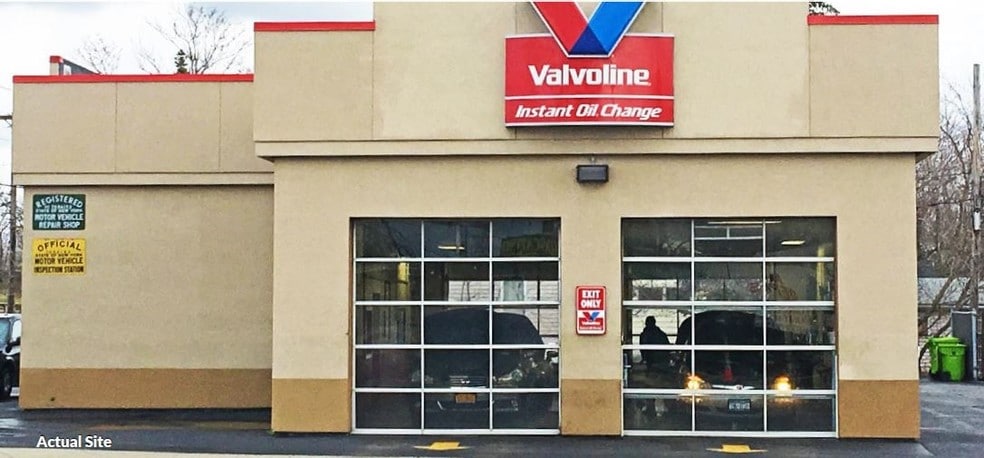 More Photos Of 3251 Harlem Rd, Cheektowaga Auto Repair For Sale