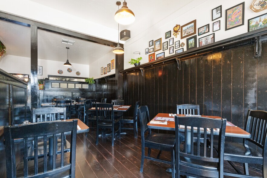 More Photos Of 8501 El Camino Real, Atascadero Restaurant For Sale
