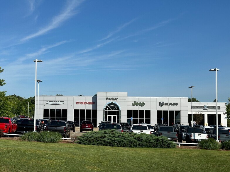 More Photos Of W Side Hwy 12 E, Starkville Freestanding For Lease