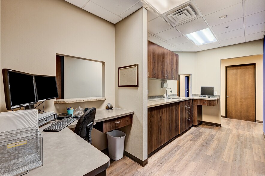 More Photos Of 3175 Saint Rose Pky, Henderson Medical For Lease