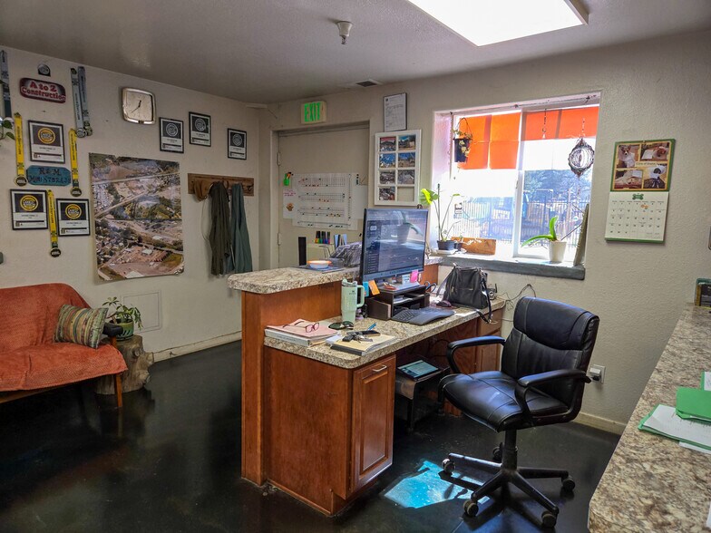 More Photos Of 4300 N State St, Ukiah Flex For Sale