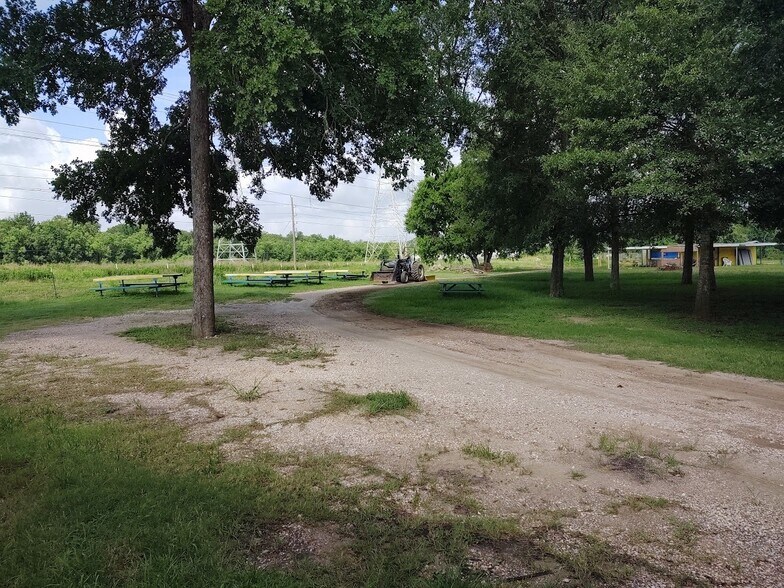 More Photos Of 515 Ulrich Ln, Crosby Manufactured Housing Mobile Home Park For Sale