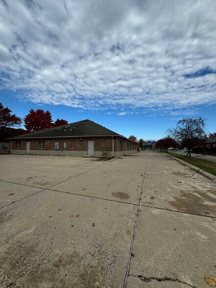 More Photos Of 3731 Rome Dr, Lafayette Office For Sale