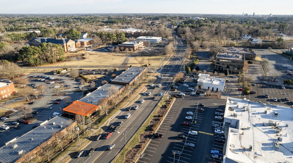 More Photos Of 4210 N Roxboro St, Durham Office For Lease