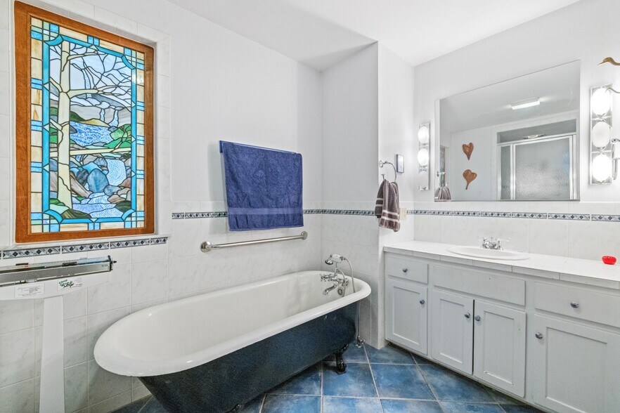 More Photos Of 218 Streeter Woods Rd, Dorchester Lodge Meeting Hall For Sale