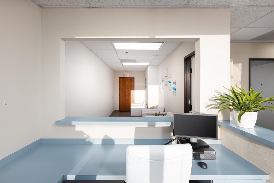 More Photos Of 27699 Jefferson Ave, Temecula Medical For Lease