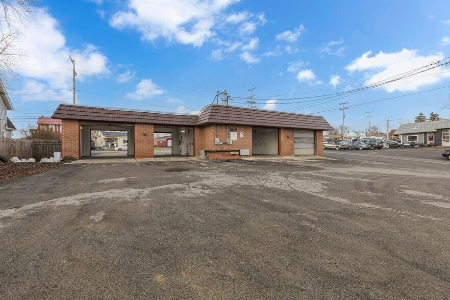 More Photos Of 312 Darlington Rd, Beaver Falls Carwash For Sale