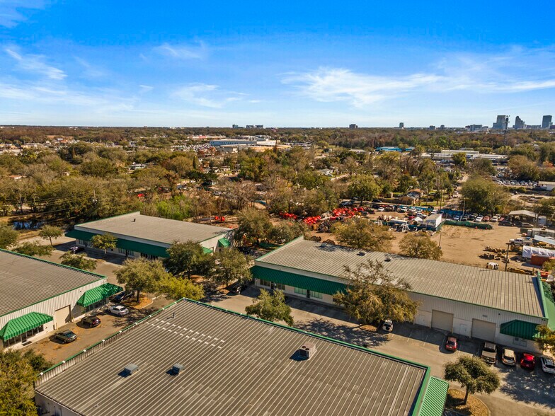 More Photos Of 3239 Old Winter Garden Rd, Orlando Flex For Sale