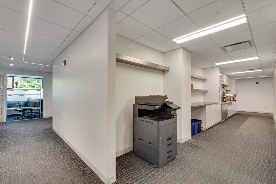 More Photos Of 15-19 Crawford St, Needham Light Distribution For Lease