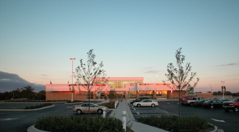 More Photos Of 700 E Tri-State Toll Rd, South Holland Freestanding For Lease