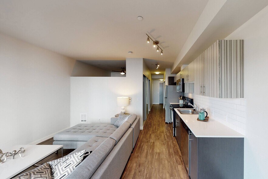 More Photos Of 1516 NW 51st St, Seattle Apartments For Sale