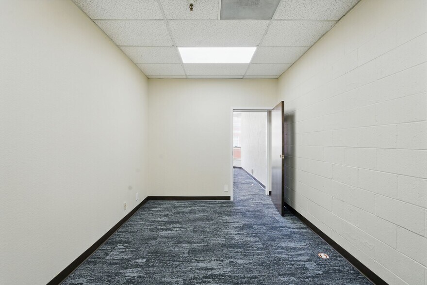 More Photos Of 301 Grand Ave, South San Francisco Office For Lease
