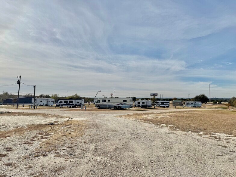 More Photos Of 8895 US-67 Hwy, Cleburne Trailer Camper Park For Sale
