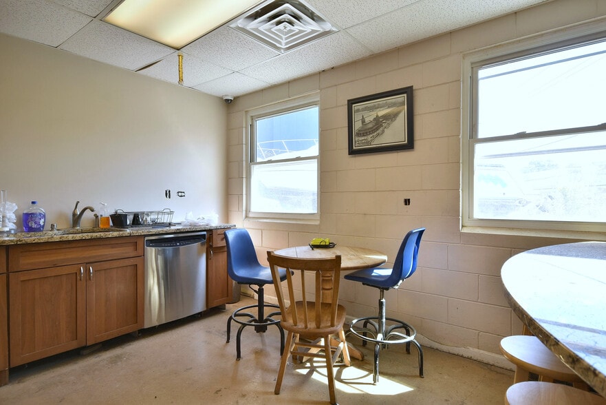 More Photos Of 5700 41st, Forest View Sports And Entertainment For Sale