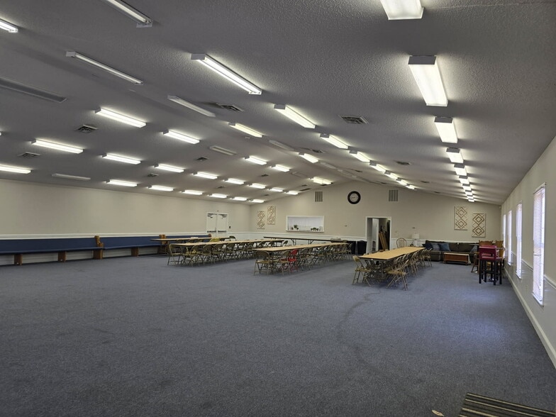 More Photos Of 517 Pleasant Ave, Kannapolis Religious Facility For Sale