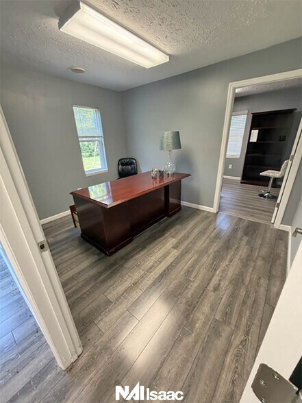 More Photos Of 1606 US Highway 27 N, Cynthiana Office For Lease