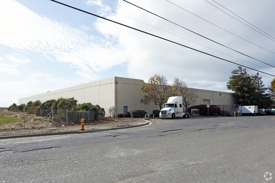 Primary Photo Of 3650-3668 Enterprise Ave, Hayward Warehouse For Lease