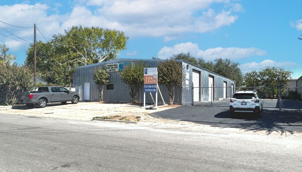 Primary Photo Of 901 Brandi Ln, Round Rock Service For Lease