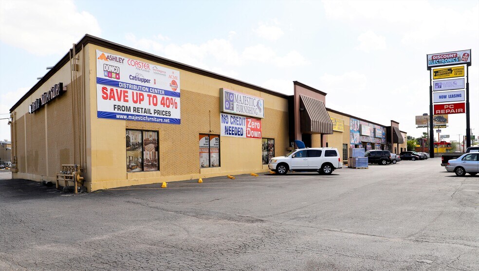 More Photos Of 2200-2206 NW Loop 410, San Antonio Warehouse For Lease