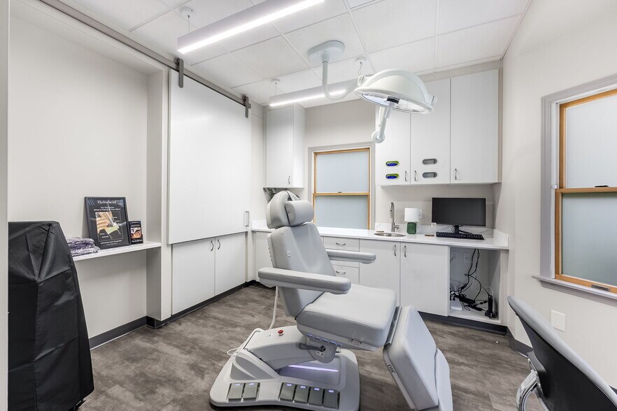 More Photos Of , Federal Way Unknown For Sale