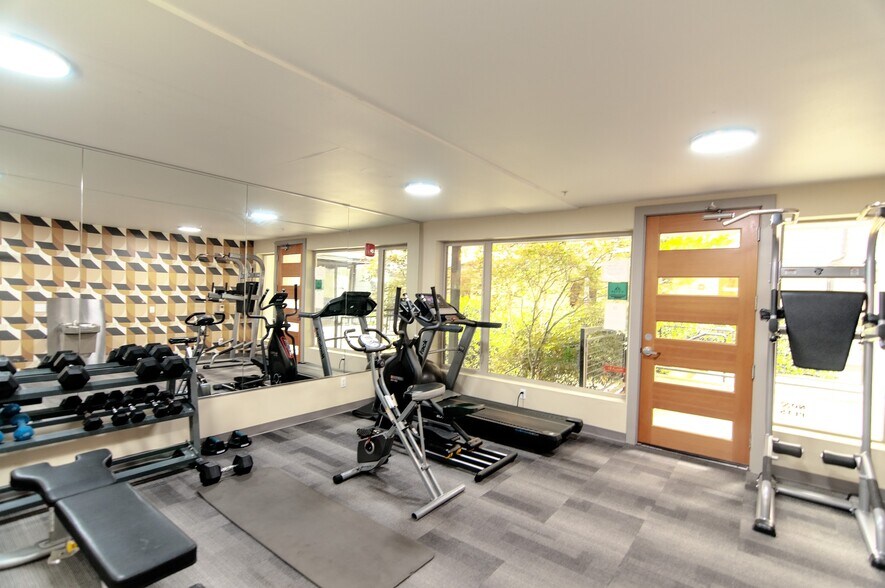 More Photos Of 1414 E Yesler Way, Seattle Apartments For Sale