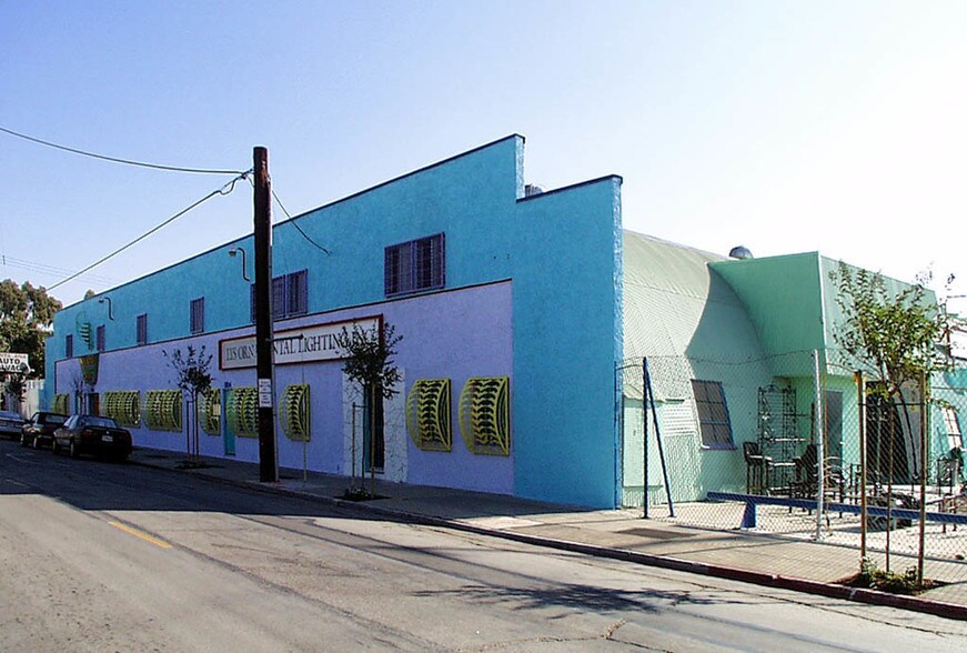 More Photos Of 800-808 E Washington Ave, Santa Ana Warehouse For Sale