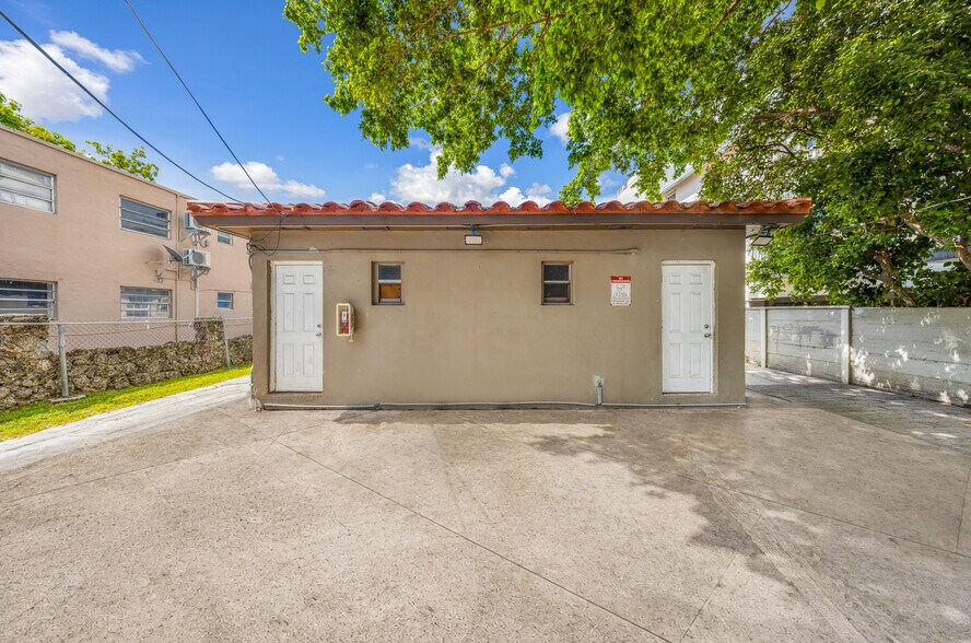More Photos Of 1035 NW 4th St, Miami Apartments For Sale
