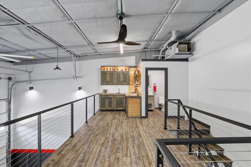 More Photos Of 6767 All Stars Ave, Frisco Showroom For Sale
