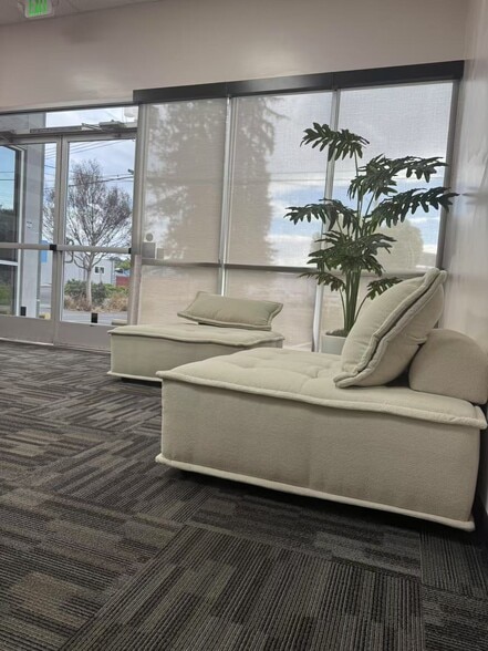 More Photos Of 407 Mathew St, Santa Clara Manufacturing For Lease