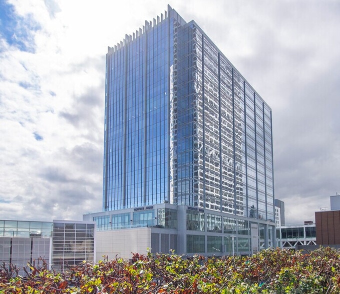 More Photos Of 833 E Michigan St, Milwaukee Office For Lease