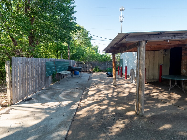 More Photos Of 1475 S Sunnylane Rd, Oklahoma City Freestanding For Sale