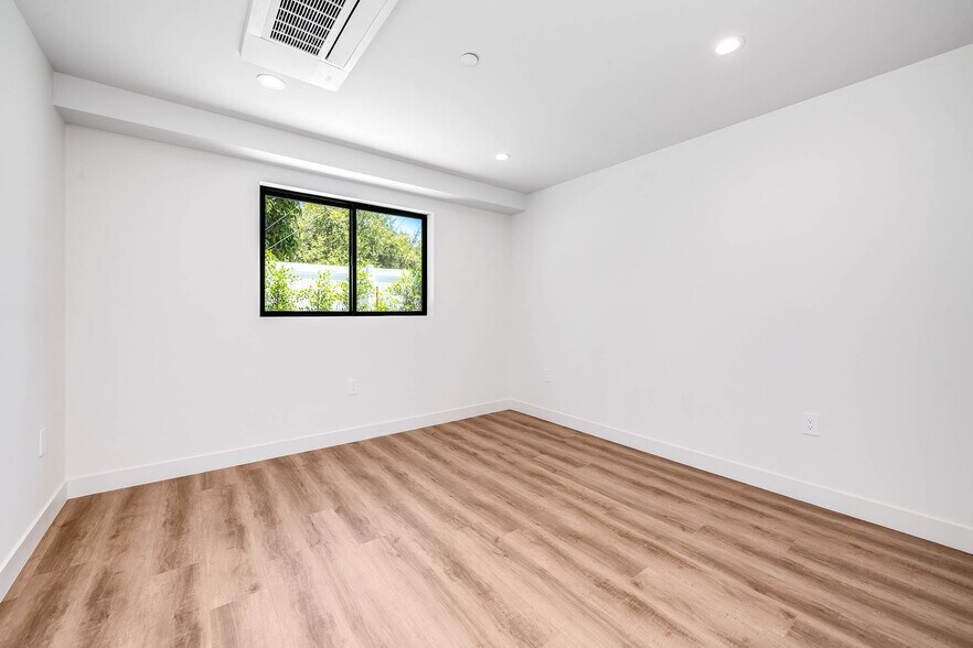 More Photos Of 5954 Simpson Ave, Valley Village Apartments For Sale