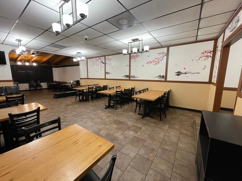 More Photos Of 5933-43 El Cajon Blvd, San Diego Storefront Retail Office For Sale