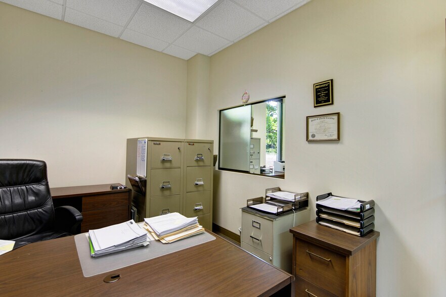 More Photos Of 6205 Raeford Rd, Fayetteville Office For Sale