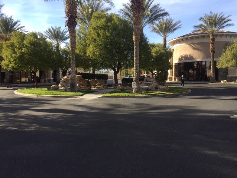 More Photos Of 4325 N Rancho Dr, Las Vegas Office For Sale