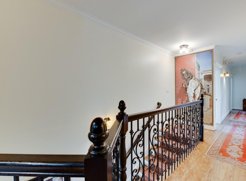 More Photos Of 420 Heights Blvd, Houston Office Residential For Sale