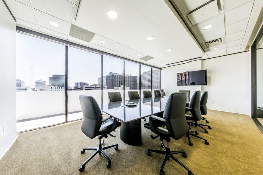 More Photos Of 812 San Antonio St, Austin Office For Lease