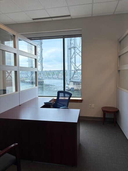 More Photos Of 1 Harbour Pl, Portsmouth Office For Lease
