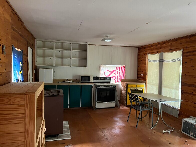 More Photos Of 27546 Reservation Rd, Daisy Land For Sale