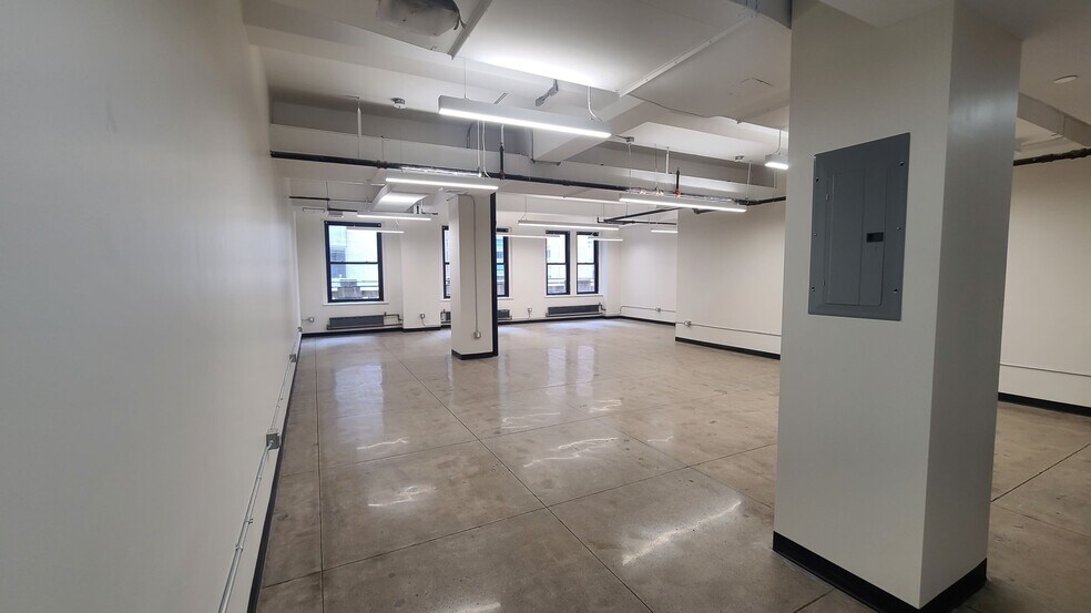 More Photos Of 111 John St, New York Office For Lease