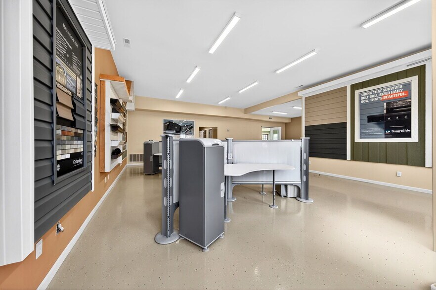 More Photos Of 114-116 E Orleans St, Pacific Office For Sale