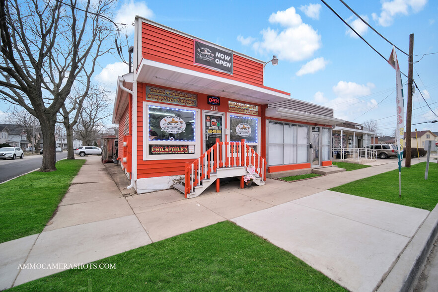 Primary Photo Of 209-211 5th St, Aurora Storefront For Sale