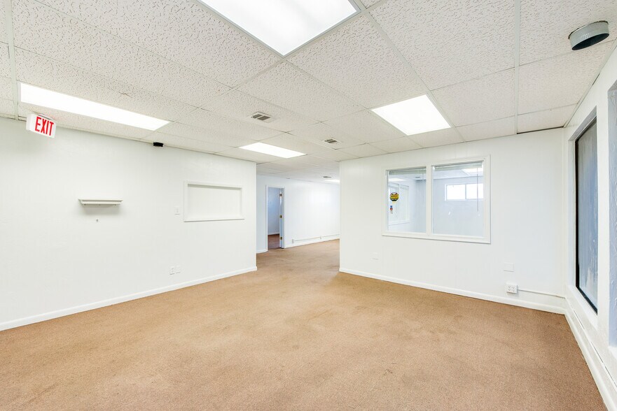 More Photos Of 1617 Ridgewood Ave, Holly Hill Unknown For Lease