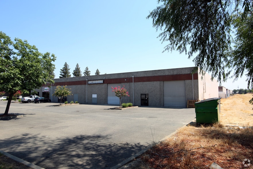 More Photos Of 6220 Belleau Wood Ln, Sacramento Unknown For Lease