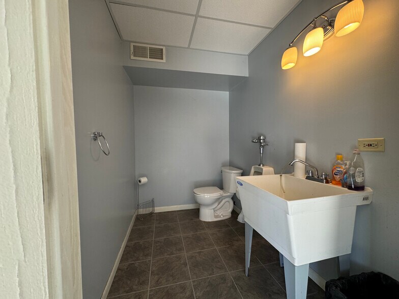 More Photos Of 5020 W 45th Ave, Gary Industrial For Lease