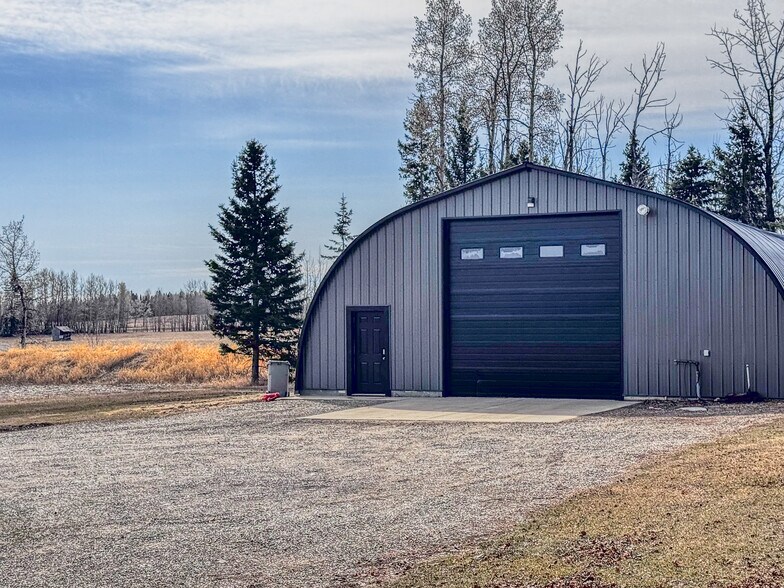 More Photos Of 5113 27 Hwy, Mountain View County Land For Sale