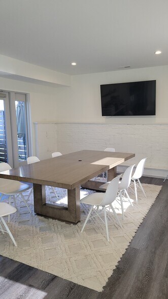 More Photos Of 59 Wilton Rd, Westport Office For Lease